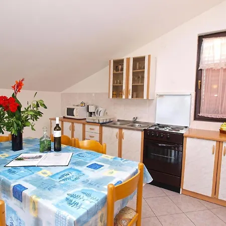 Apartment Fuer 5 Personen Ca 55 Qm In Banjole, Istrien Istrische Riviera *