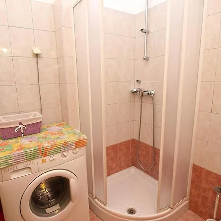 Apartment Fuer 5 Personen Ca 55 Qm In Banjole, Istrien Istrische Riviera